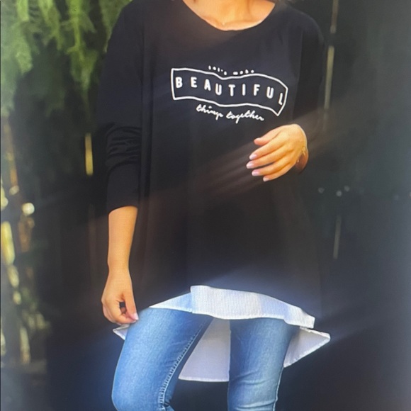 Beautiful Black Long Sleeve Women's Top - Picture 1 of 2